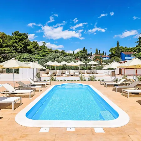 Apartman Medena-4 By Interhome